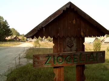 Фото номера Вилла с 2 спальнями Загородные дома Country house Ziogeliai г. Žiogeliai 20